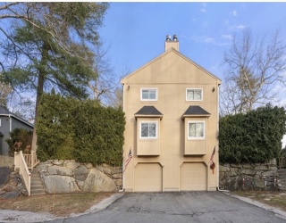 7 Gentry Ln, Uxbridge, Massachusetts, 2 Bedrooms Bedrooms, 5 Rooms Rooms,2.5 BathroomsBathrooms,Residential,For Sale,Gentry Ln,73461180