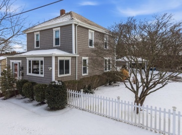 12 Pontiac St, New Bedford, Massachusetts, 3 Bedrooms Bedrooms, 7 Rooms Rooms,1.5 BathroomsBathrooms,Residential,For Sale,Pontiac St,73465134