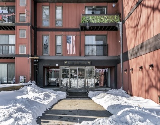 170 Highland St, Taunton, Massachusetts, 2 Bedrooms Bedrooms, 4 Rooms Rooms,2 BathroomsBathrooms,Residential,For Sale,Highland St,73474990