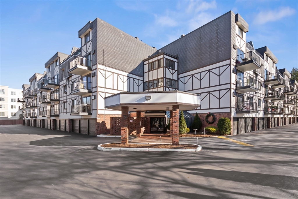 9 Broadway, Saugus, Massachusetts, 1 Bedroom Bedrooms, 2 Rooms Rooms,1 BathroomBathrooms,Residential Lease,For Rent,Broadway,73474992