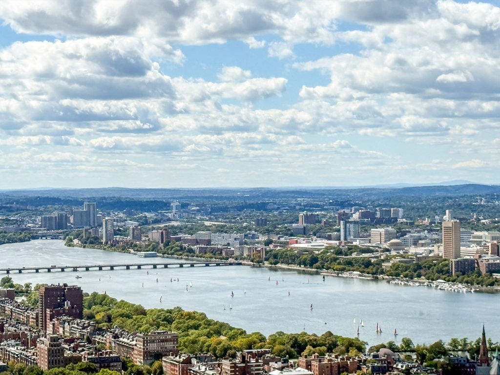 1 Franklin St, Boston, Massachusetts, 3 Bedrooms Bedrooms, 5 Rooms Rooms,3.5 BathroomsBathrooms,Residential Lease,For Rent,Franklin St,73475017