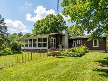 115 Kennedy Rd, Stoughton, Massachusetts, 4 Bedrooms Bedrooms, 6 Rooms Rooms,2 BathroomsBathrooms,Residential,For Sale,Kennedy Rd,73475035