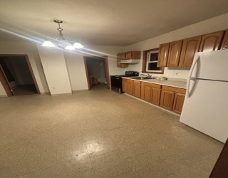 458 Bay, Taunton, Massachusetts, 2 Bedrooms Bedrooms, 5 Rooms Rooms,1 BathroomBathrooms,Residential Lease,For Rent,Bay,73475039