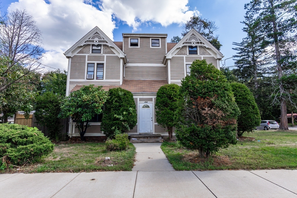 292 Hollis St, Framingham, Massachusetts, 6 Bedrooms Bedrooms, 19 Rooms Rooms,6 BathroomsBathrooms,Residential Income,For Sale,Hollis St,73436800