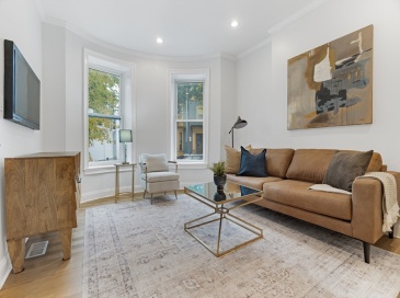 385 Meridian St, Boston, Massachusetts, 1 Bedroom Bedrooms, 4 Rooms Rooms,1 BathroomBathrooms,Residential,For Sale,Meridian St,73439181 385 Meridian St, Boston, Massachusetts, 1 Bedroom Bedrooms, 4 Rooms Rooms,1 BathroomBathrooms,Residential,For Sale,Meridian St,73439181