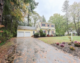 10 Hayward Rd, Wayland, Massachusetts, 4 Bedrooms Bedrooms, 8 Rooms Rooms,4 BathroomsBathrooms,Residential,For Sale,Hayward Rd,73443923