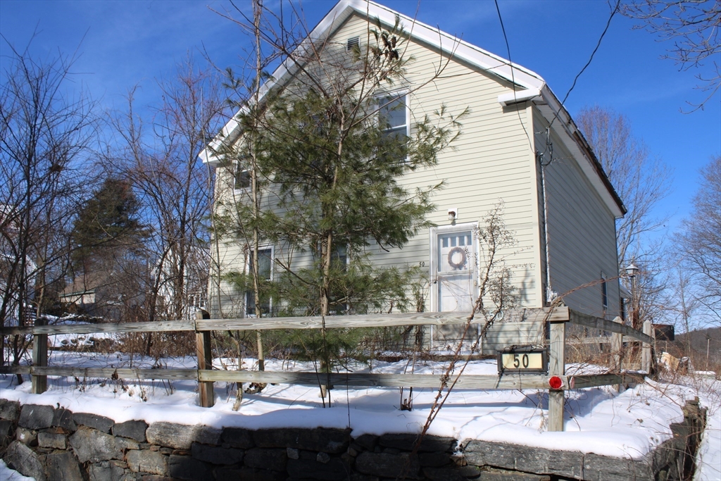 50 W Myrtle St, Orange, Massachusetts, 3 Bedrooms Bedrooms, 7 Rooms Rooms,1.5 BathroomsBathrooms,Residential,For Sale,W Myrtle St,73465290
