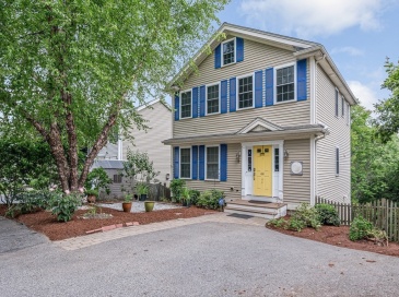 44 Sachem Street, Waltham, Massachusetts, 4 Bedrooms Bedrooms, 8 Rooms Rooms,2.5 BathroomsBathrooms,Residential,For Sale,Sachem Street,73387548