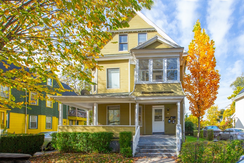 140 Northampton Ave, Springfield, Massachusetts, 6 Bedrooms Bedrooms, 14 Rooms Rooms,3 BathroomsBathrooms,Residential Income,For Sale,Northampton Ave,73448190