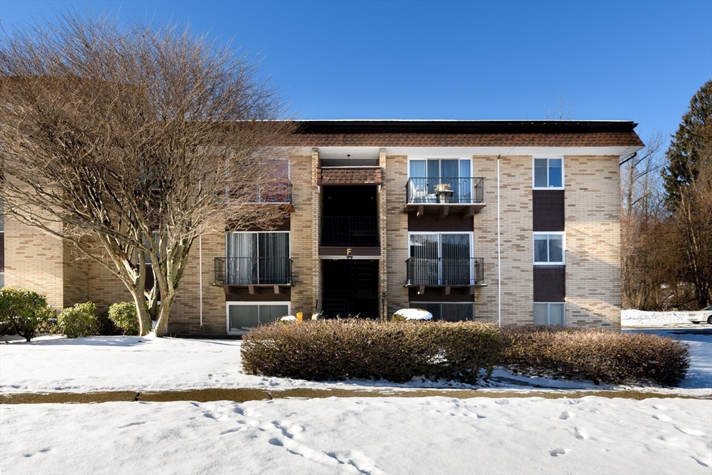 121 Bailey St, Worcester, Massachusetts, 2 Bedrooms Bedrooms, 5 Rooms Rooms,1 BathroomBathrooms,Residential,For Sale,Bailey St,73467510