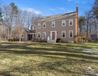 32 Alderbrook Dr, Topsfield, Massachusetts, 4 Bedrooms Bedrooms, 11 Rooms Rooms,2.5 BathroomsBathrooms,Residential,For Sale,Alderbrook Dr,73464422
