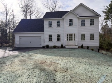 136 Willard, Ashburnham, Massachusetts, 3 Bedrooms Bedrooms, 8 Rooms Rooms,2.5 BathroomsBathrooms,Residential,For Sale,Willard,73449896