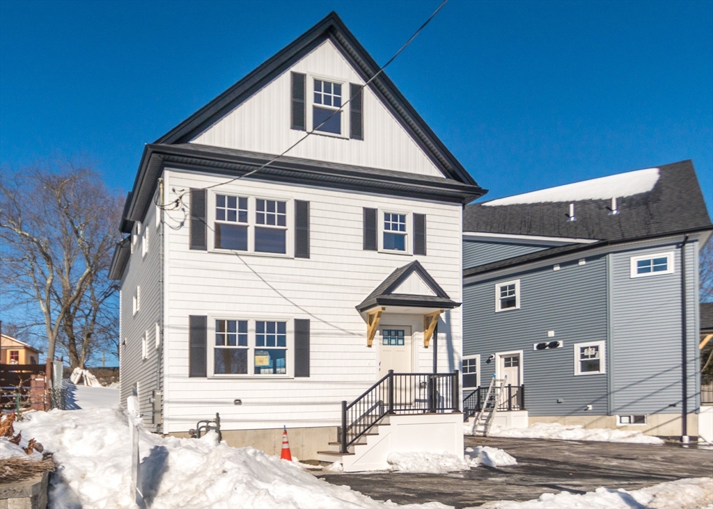 89 Hardy Pond Road, Waltham, Massachusetts, 4 Bedrooms Bedrooms, 9 Rooms Rooms,3.5 BathroomsBathrooms,Residential,For Sale,Hardy Pond Road,73475058