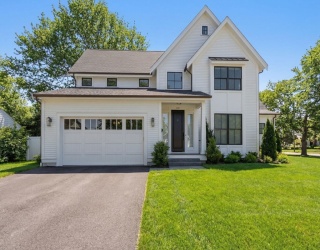 620 High Rock St, Needham, Massachusetts, 5 Bedrooms Bedrooms, 11 Rooms Rooms,6 BathroomsBathrooms,Residential,For Sale,High Rock St,73475061