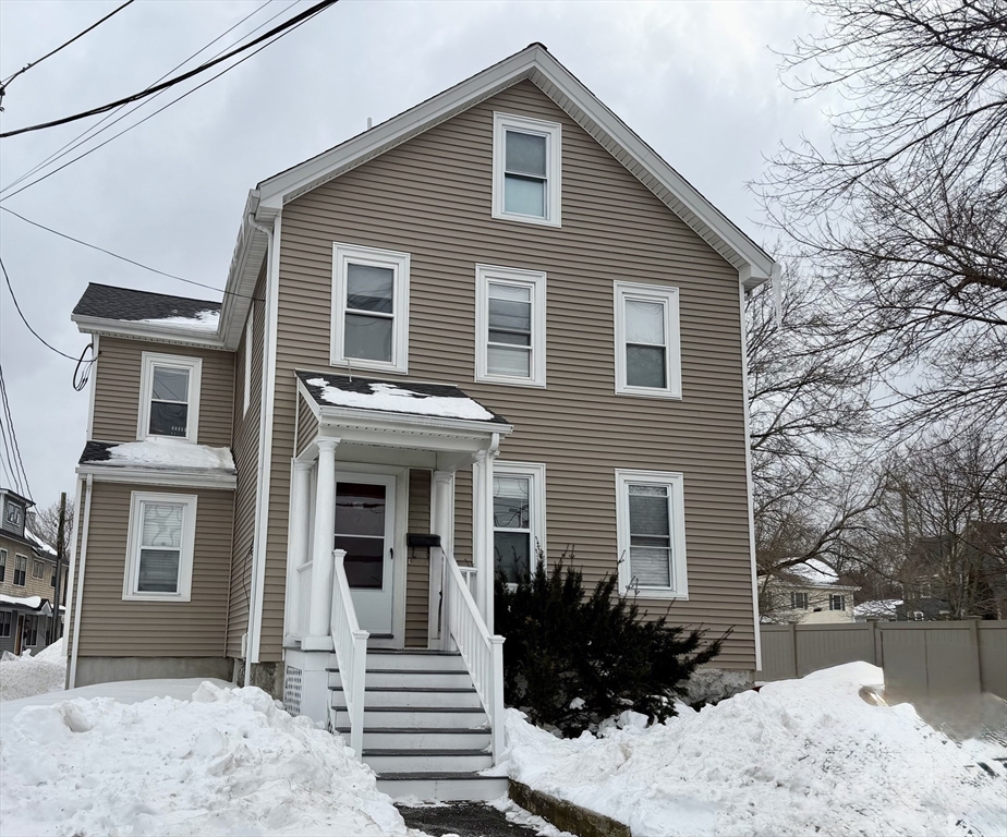 274 Newtonville Ave, Newton, Massachusetts, 3 Bedrooms Bedrooms, 5 Rooms Rooms,1 BathroomBathrooms,Residential Lease,For Rent,Newtonville Ave,73475122