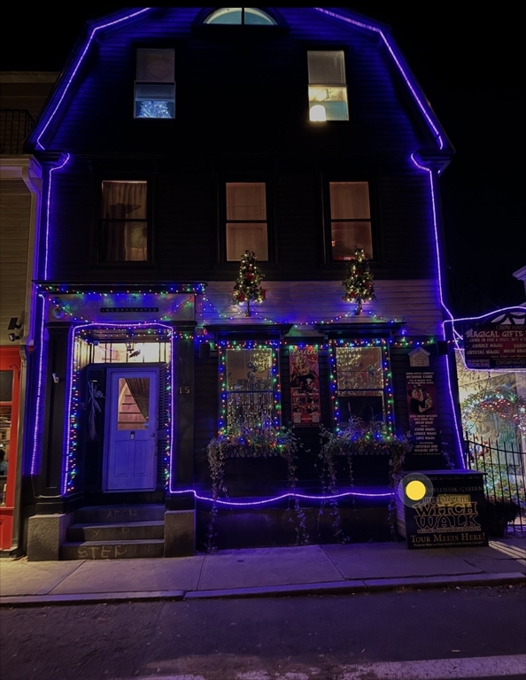 125 Essex St., Salem, Massachusetts, 4 Bedrooms Bedrooms, 6 Rooms Rooms,2 BathroomsBathrooms,Residential Lease,For Rent,Essex St.,73475162