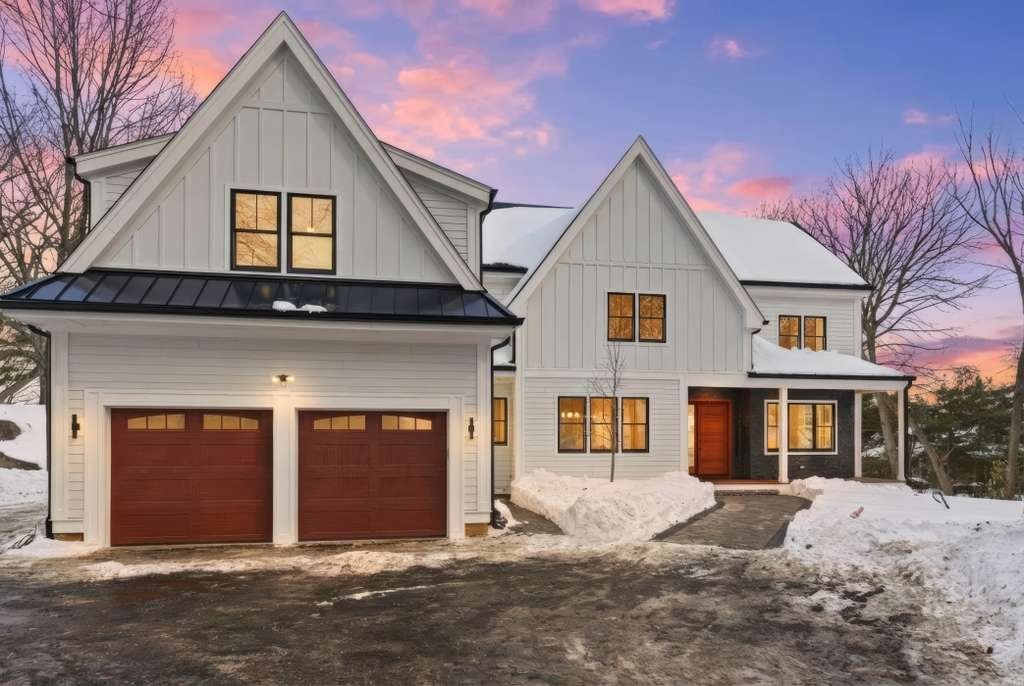 60R Lynnbrook Rd, Lynnfield, Massachusetts, 5 Bedrooms Bedrooms, 12 Rooms Rooms,6.5 BathroomsBathrooms,Residential,For Sale,Lynnbrook Rd,73475223