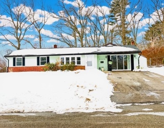 178 Bates Rd, Brockton, Massachusetts, 5 Bedrooms Bedrooms, 8 Rooms Rooms,3 BathroomsBathrooms,Residential Lease,For Rent,Bates Rd,73475292