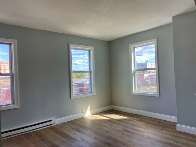 58 Ford St, Fall River, Massachusetts, 2 Bedrooms Bedrooms, 3 Rooms Rooms,1 BathroomBathrooms,Residential Lease,For Rent,Ford St,73475297
