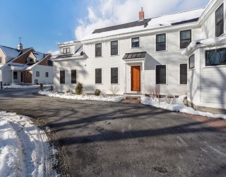 128 Main St, Westford, Massachusetts, 2 Bedrooms Bedrooms, 6 Rooms Rooms,2.5 BathroomsBathrooms,Residential,For Sale,Main St,73475333