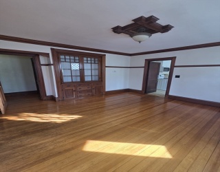 7 1/2 Hancock St, Salem, Massachusetts, 3 Bedrooms Bedrooms, 6 Rooms Rooms,1 BathroomBathrooms,Residential Lease,For Rent,Hancock St,73475345