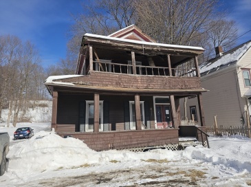 27 Hall St, North Adams, Massachusetts, 6 Bedrooms Bedrooms, 10 Rooms Rooms,2 BathroomsBathrooms,Residential Income,For Sale,Hall St,73475425