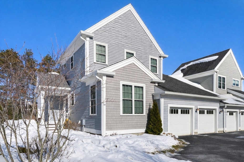 44 Mariners Way, Plymouth, Massachusetts, 2 Bedrooms Bedrooms, 6 Rooms Rooms,2.5 BathroomsBathrooms,Residential,For Sale,Mariners Way,73475457