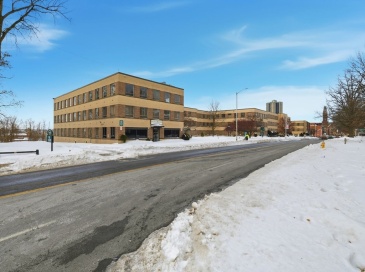 128-148 Maple St, Springfield, Massachusetts, ,Commercial Lease,For Rent,Maple St,73475401