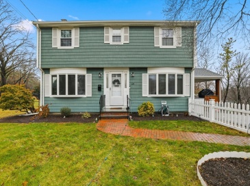 124 Louise Rd, Braintree, Massachusetts, 4 Bedrooms Bedrooms, 7 Rooms Rooms,1.5 BathroomsBathrooms,Residential,For Sale,Louise Rd,73462987 124 Louise Rd, Braintree, Massachusetts, 4 Bedrooms Bedrooms, 7 Rooms Rooms,1.5 BathroomsBathrooms,Residential,For Sale,Louise Rd,73462987