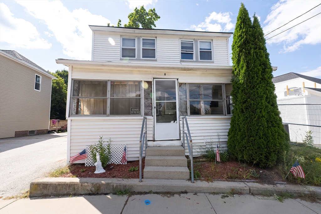 8 Thompson, Webster, Massachusetts, 2 Bedrooms Bedrooms, 6 Rooms Rooms,1 BathroomBathrooms,Residential,For Sale,Thompson,73428848