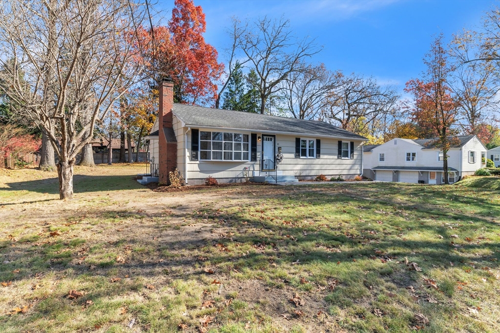 49 Wimbleton Dr, Longmeadow, Massachusetts, 4 Bedrooms Bedrooms, 7 Rooms Rooms,2 BathroomsBathrooms,Residential,For Sale,Wimbleton Dr,73444942