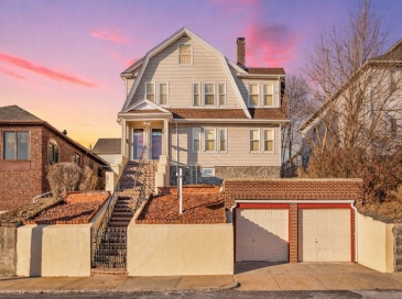 86-88 Gallivan Blvd, Boston, Massachusetts, 6 Bedrooms Bedrooms, 17 Rooms Rooms,2 BathroomsBathrooms,Residential Income,For Sale,Gallivan Blvd,73464320