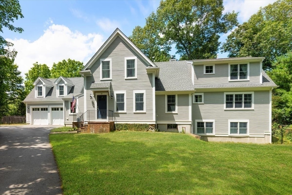 15 Lewis Court, Hingham, Massachusetts, 4 Bedrooms Bedrooms, 7 Rooms Rooms,3.5 BathroomsBathrooms,Residential,For Sale,Lewis Court,73407953