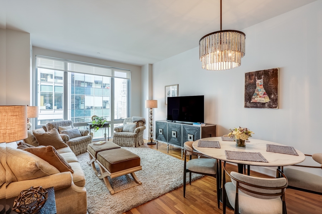 500 Atlantic Ave, Boston, Massachusetts, 2 Bedrooms Bedrooms, 4 Rooms Rooms,2 BathroomsBathrooms,Residential Lease,For Rent,Atlantic Ave,73443892