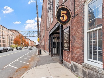240 Jackson Street, Lowell, Massachusetts, 2 Bedrooms Bedrooms, 5 Rooms Rooms,1.5 BathroomsBathrooms,Residential,For Sale,Jackson Street,73448978