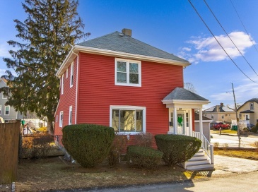 29 Lake View Place, Lynn, Massachusetts, 3 Bedrooms Bedrooms, 8 Rooms Rooms,2 BathroomsBathrooms,Residential,For Sale,Lake View Place,73461509