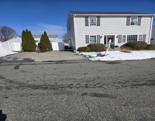 22 Apple Creek Lane, Fall River, Massachusetts, 3 Bedrooms Bedrooms, 5 Rooms Rooms,2 BathroomsBathrooms,Residential,For Sale,Apple Creek Lane,73475483