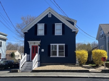 35 Lincoln Ave, Marblehead, Massachusetts, 3 Bedrooms Bedrooms, 6 Rooms Rooms,1 BathroomBathrooms,Residential Lease,For Rent,Lincoln Ave,73475648