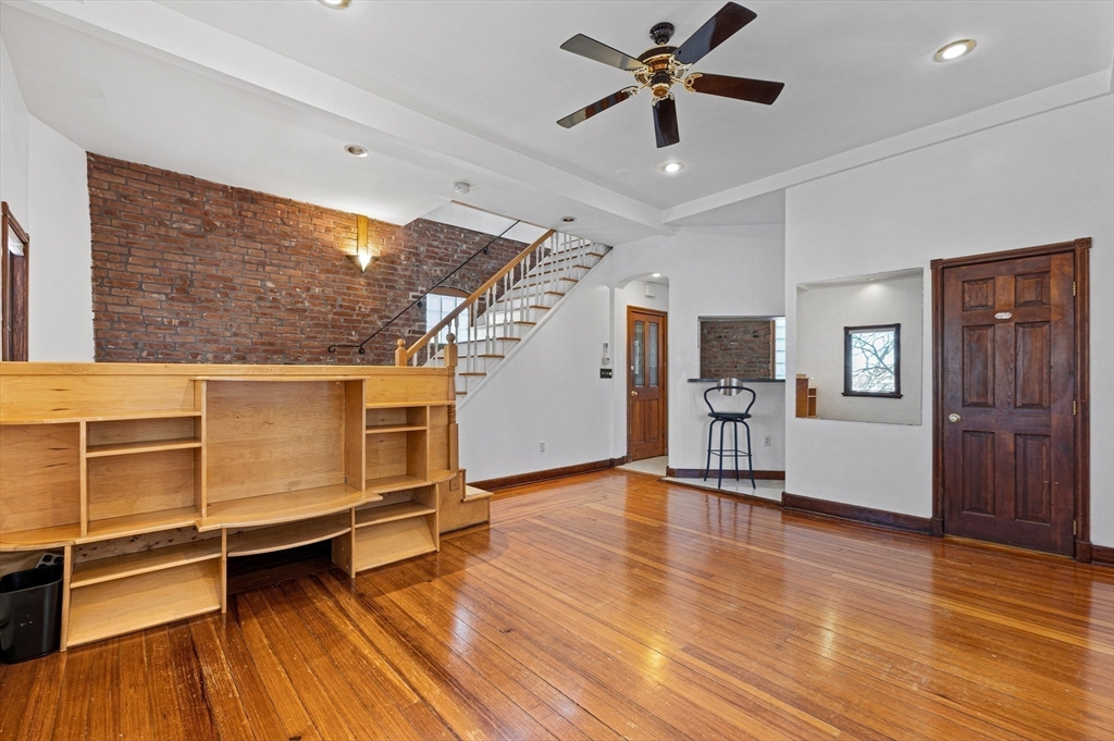 70 York St., Cambridge, Massachusetts, 3 Bedrooms Bedrooms, 7 Rooms Rooms,3.5 BathroomsBathrooms,Residential,For Sale,York St.,73475662