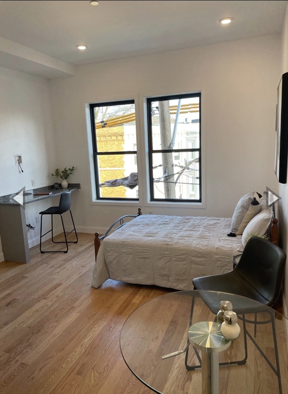 52 Washington St, Chelsea, Massachusetts, 2 Rooms Rooms,1 BathroomBathrooms,Residential Lease,For Rent,Washington St,73475513