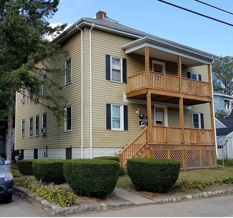 124 Dunham St, Attleboro, Massachusetts, 1 Bedroom Bedrooms, 4 Rooms Rooms,1 BathroomBathrooms,Residential Lease,For Rent,Dunham St,73475544