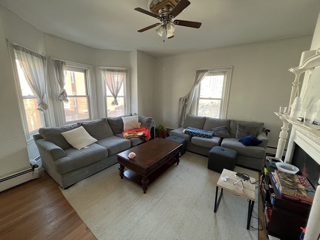 140 Saint Alphonsus, Boston, Massachusetts, 4 Bedrooms Bedrooms, 6 Rooms Rooms,2 BathroomsBathrooms,Residential Lease,For Rent,Saint Alphonsus,73475553