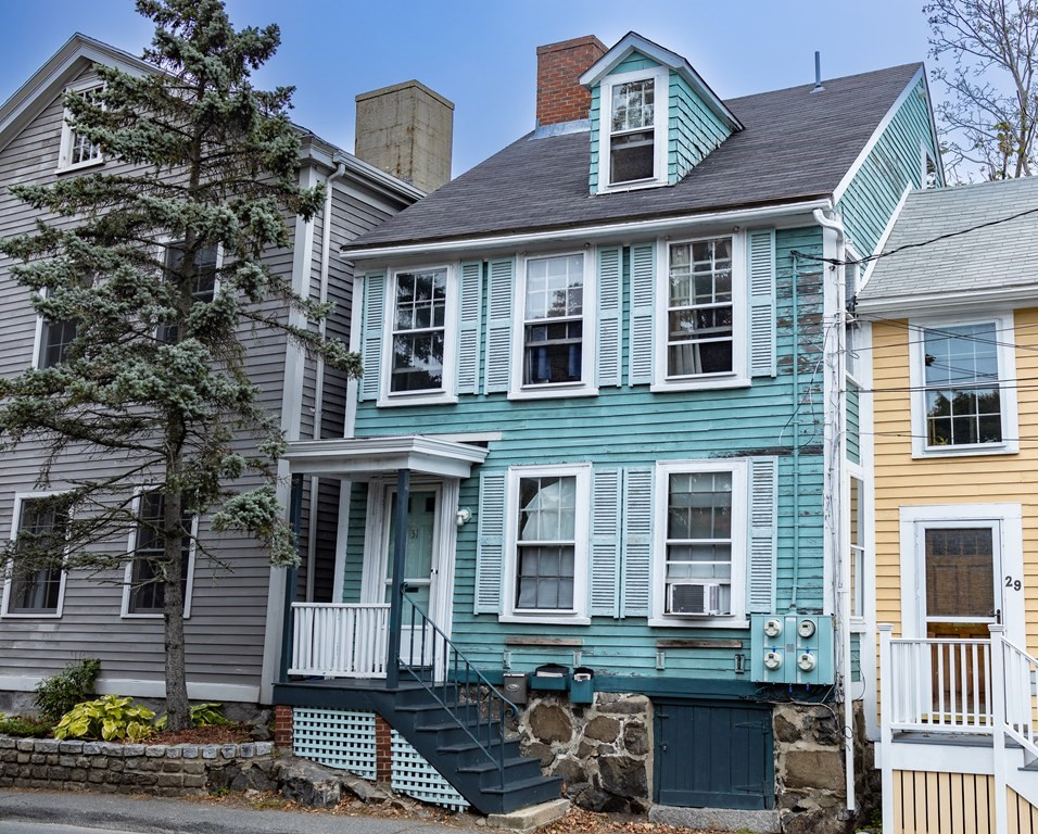 31 Mugford St., Marblehead, Massachusetts, 1 Room Rooms,1 BathroomBathrooms,Residential Lease,For Rent,Mugford St.,73475554