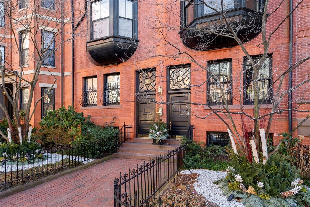 357-359 Beacon St., Boston, Massachusetts, 1 Bedroom Bedrooms, 3 Rooms Rooms,1.5 BathroomsBathrooms,Residential,For Sale,Beacon St.,73475560