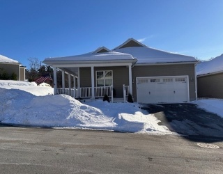 61 Spring Hill Dr, Uxbridge, Massachusetts, 2 Bedrooms Bedrooms, 4 Rooms Rooms,2 BathroomsBathrooms,Residential,For Sale,Spring Hill Dr,73475598