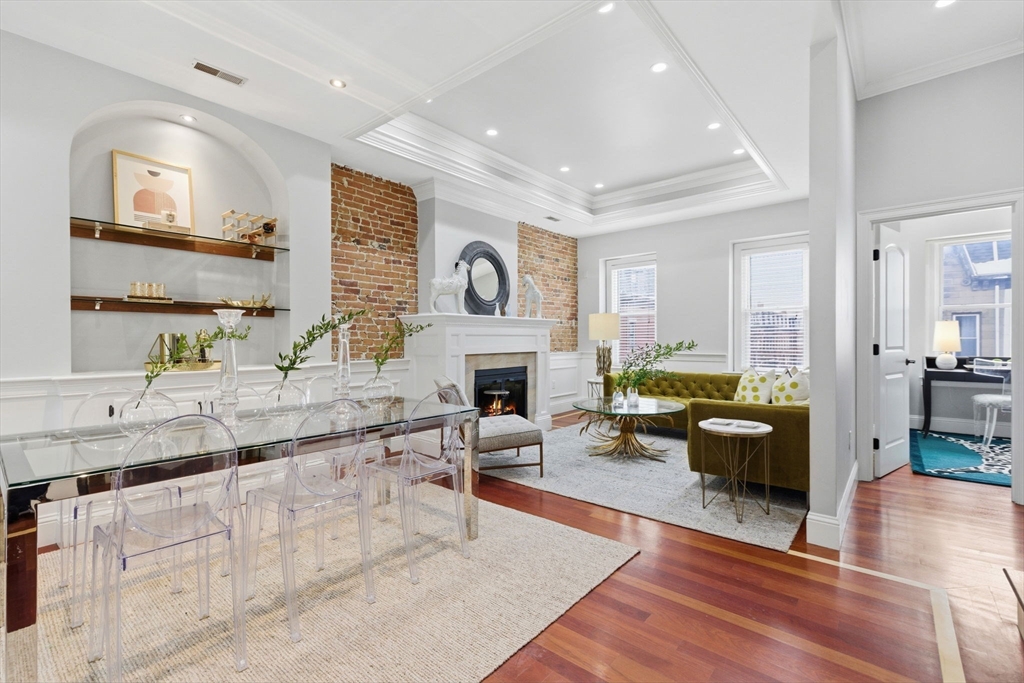 297 K St, Boston, Massachusetts, 2 Bedrooms Bedrooms, 5 Rooms Rooms,2.5 BathroomsBathrooms,Residential,For Sale,K St,73475565