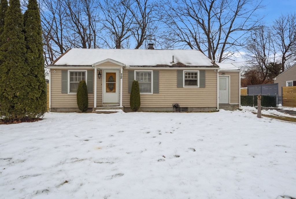 72 W Bay Path Ter, Springfield, Massachusetts, 2 Bedrooms Bedrooms, 4 Rooms Rooms,2 BathroomsBathrooms,Residential,For Sale,W Bay Path Ter,73461763