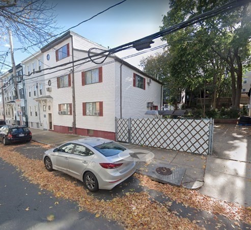 235 & 0 Everett Street, Boston, Massachusetts, 11 Rooms Rooms,Residential Income,For Sale,Everett Street,73475750