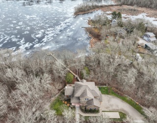 440 Captains Cir, Fall River, Massachusetts, 3 Bedrooms Bedrooms, 11 Rooms Rooms,2.5 BathroomsBathrooms,Residential,For Sale,Captains Cir,73466157