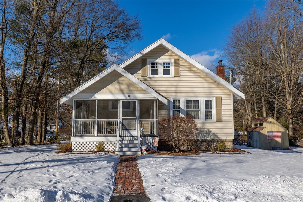 57 Old Elm St, Billerica, Massachusetts, 2 Bedrooms Bedrooms, 5 Rooms Rooms,1 BathroomBathrooms,Residential,For Sale,Old Elm St,73465355